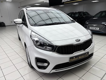 Used Kia Carens 2017 for sale - 76613258: Photo