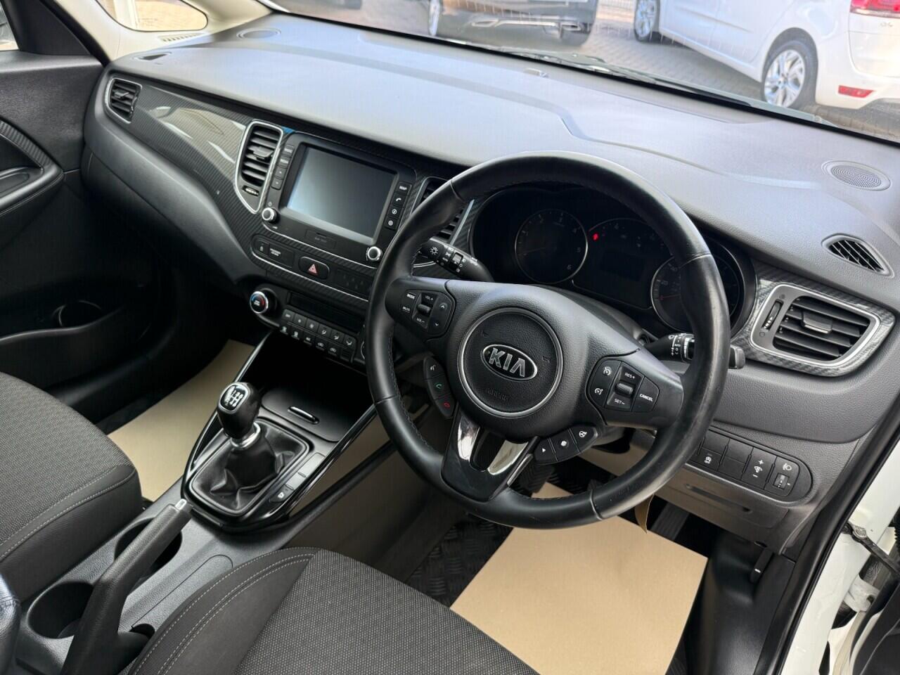 Used Kia Carens 2017 for sale - 76613258: Photo 48