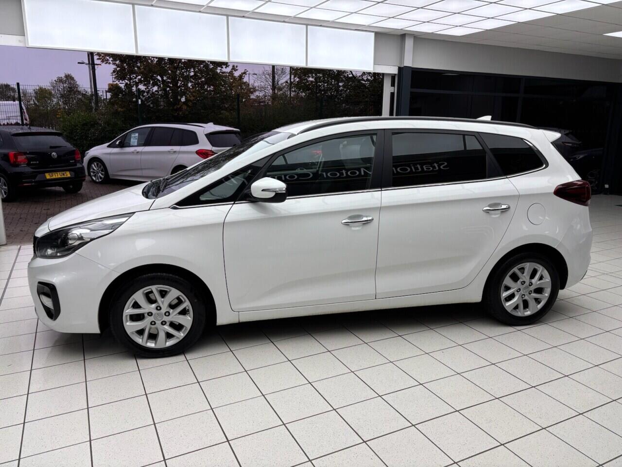 Used Kia Carens 2017 for sale - 76613258: Photo 7