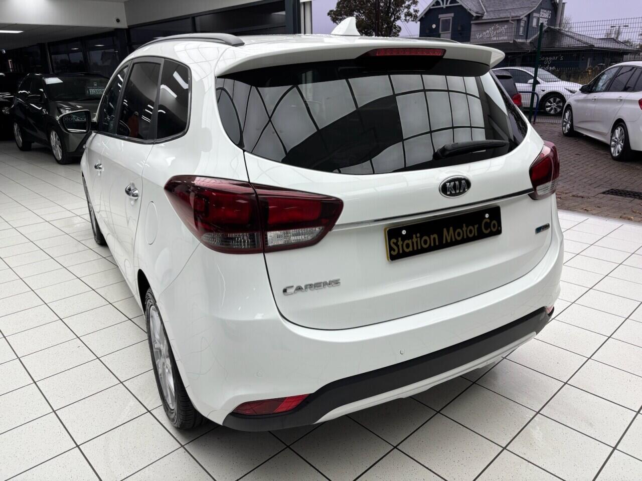 Used Kia Carens 2017 for sale - 76613258: Photo 9