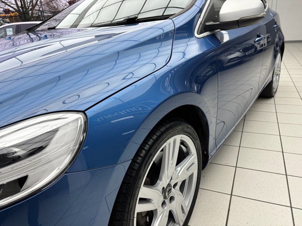 Used Volvo V40 2018 for sale - 77609256: Photo 15