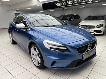 Used Volvo V40 2018 for sale - 77609256: Photo