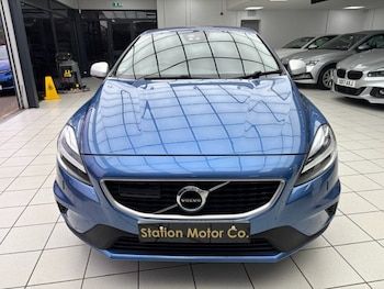 Used Volvo V40 2018 for sale - 77609256: Photo