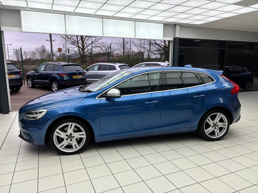 Used Volvo V40 2018 for sale - 77609256: Photo 7