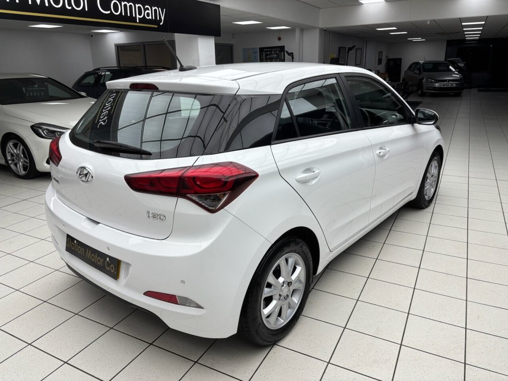 Used Hyundai i20 2017 for sale - 77583637: Photo 14
