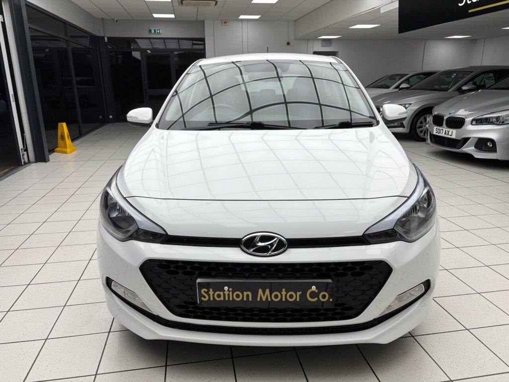 Used Hyundai i20 2017 for sale - 77583637: Photo 4