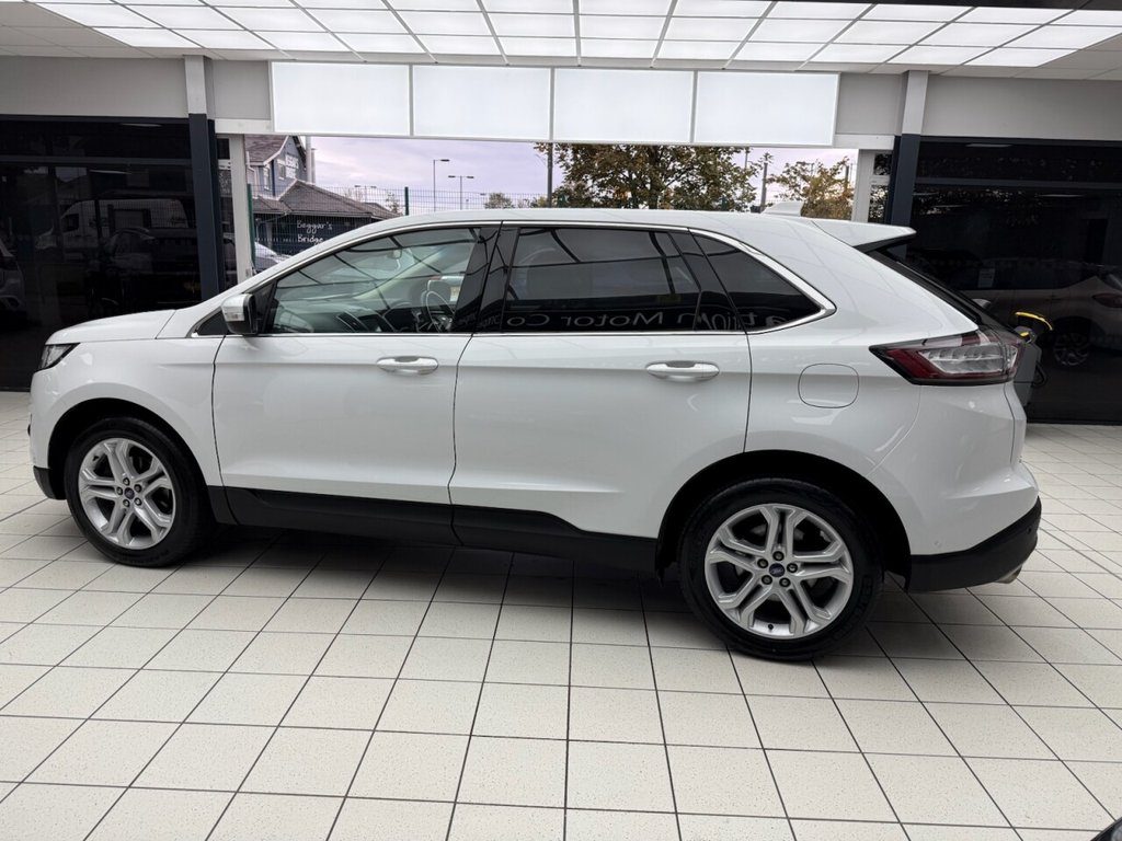 Used Ford Edge 2017 for sale - 76820181: Photo 2