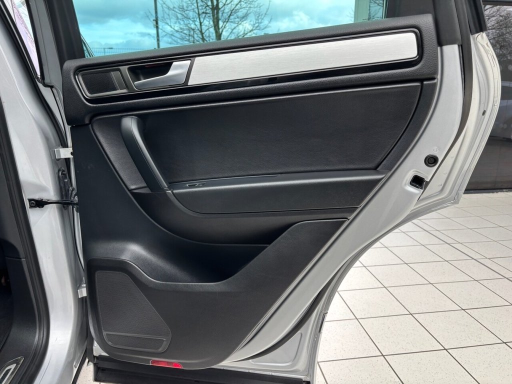 Used Volkswagen Touareg 2014 for sale - 78016940: Photo 45