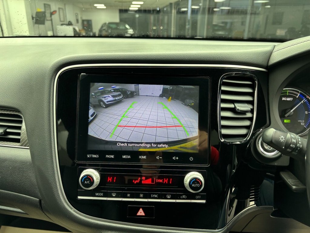 Used Mitsubishi Outlander 2019 for sale - 76923599: Photo 25