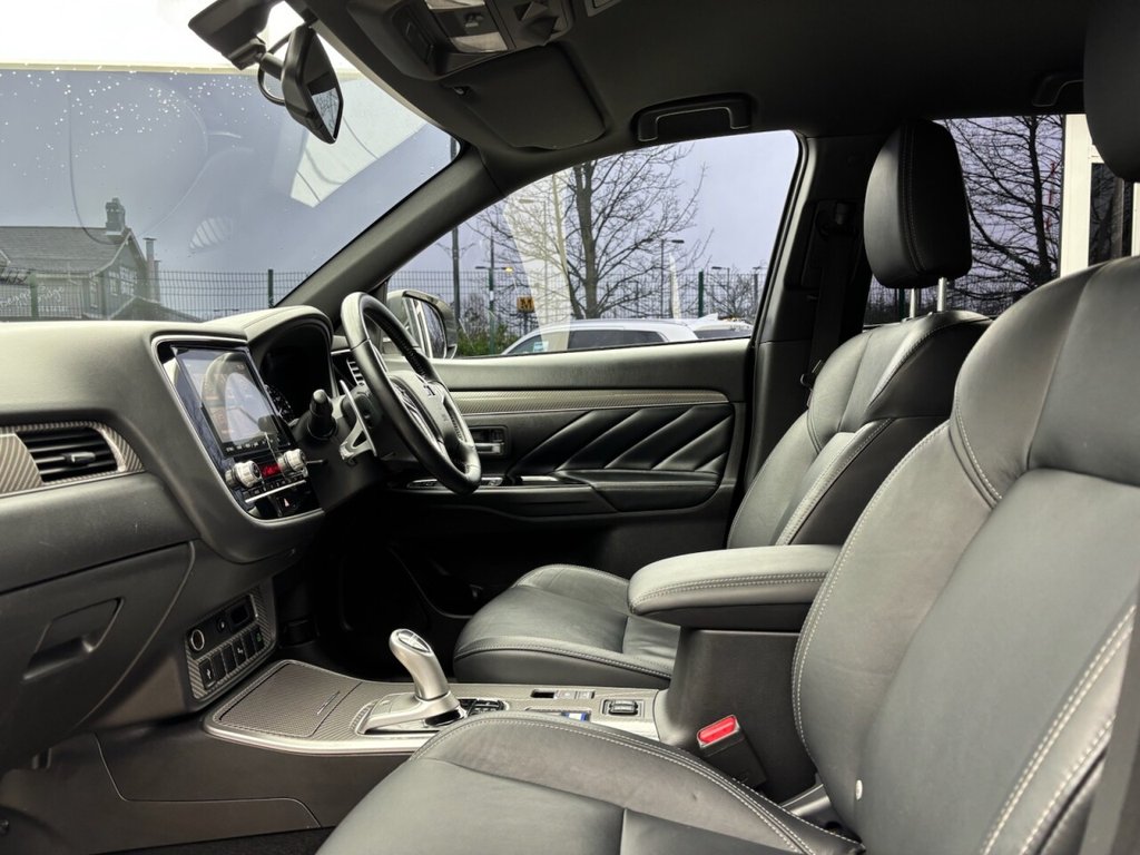 Used Mitsubishi Outlander 2019 for sale - 76923599: Photo 36