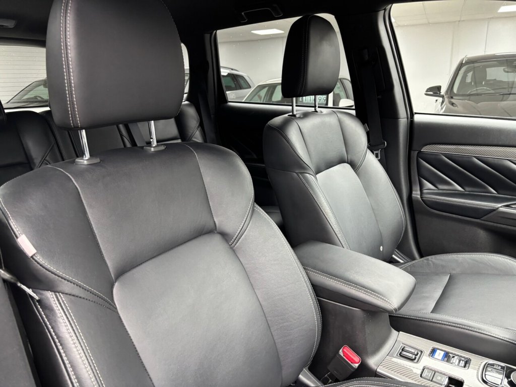 Used Mitsubishi Outlander 2019 for sale - 76923599: Photo 37