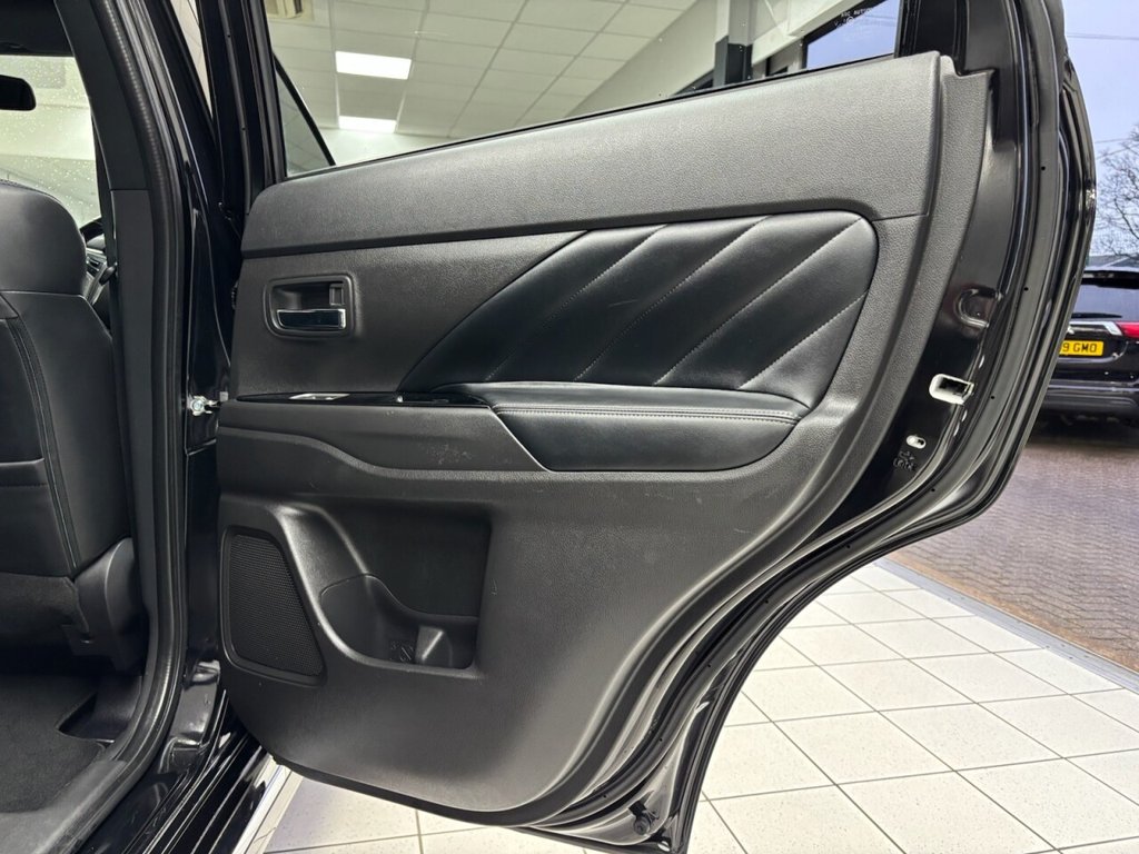 Used Mitsubishi Outlander 2019 for sale - 76923599: Photo 43