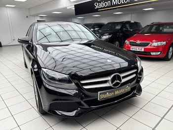 Used Mercedes-Benz C Class 2016 for sale - 77369785: Photo