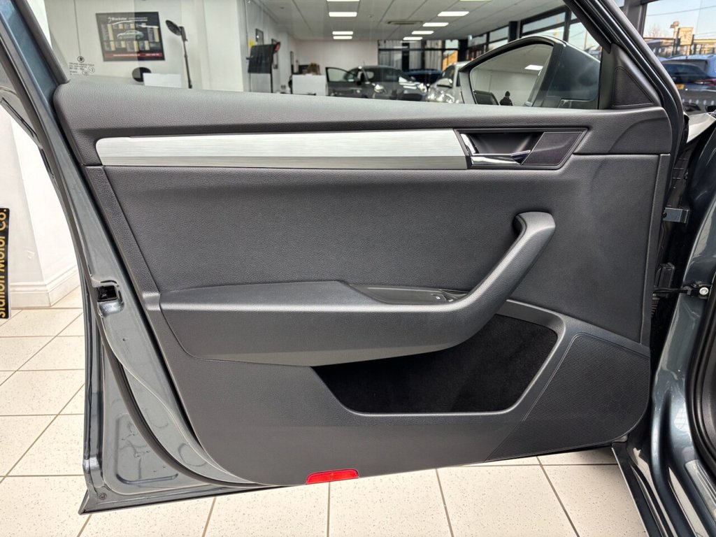 Used Skoda Superb 2016 for sale - 76730218: Photo 33