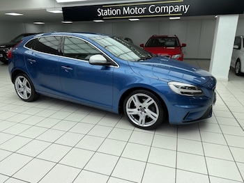 Used Volvo V40 2016 for sale - 77437223: Photo