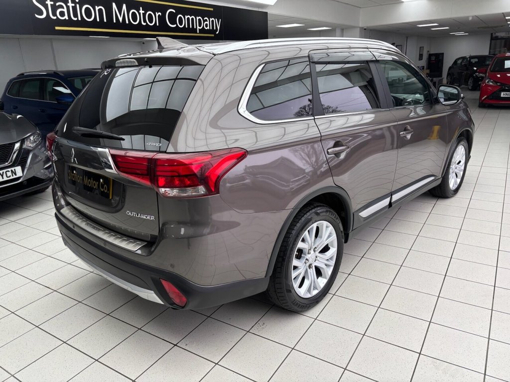 Used Mitsubishi Outlander 2017 for sale - 78212529: Photo 12