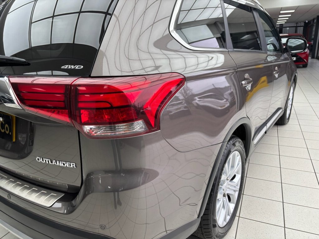 Used Mitsubishi Outlander 2017 for sale - 78212529: Photo 17