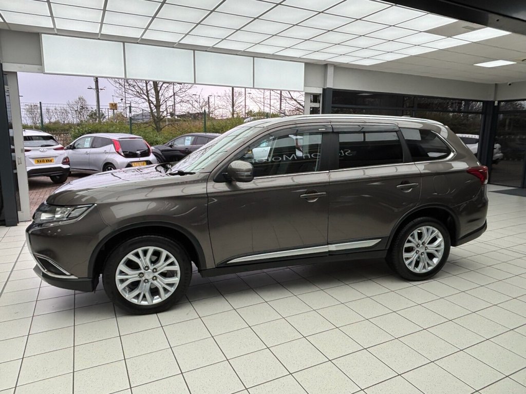 Used Mitsubishi Outlander 2017 for sale - 78212529: Photo 7