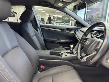 Used Honda Civic 2017 for sale - 78372592: Photo