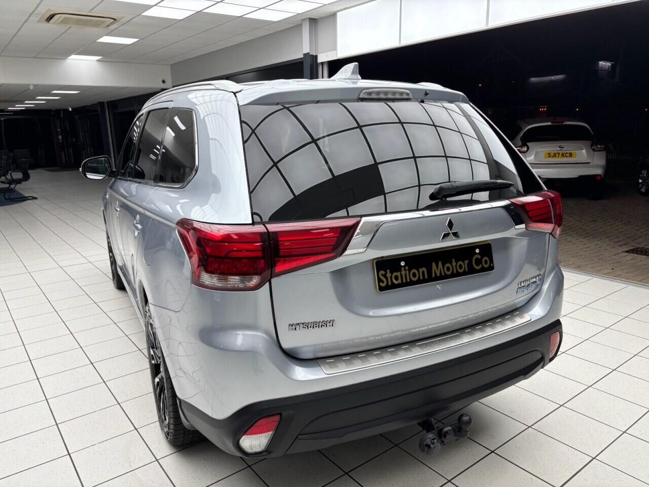 Used Mitsubishi Outlander 2018 for sale - 76613380: Photo 10