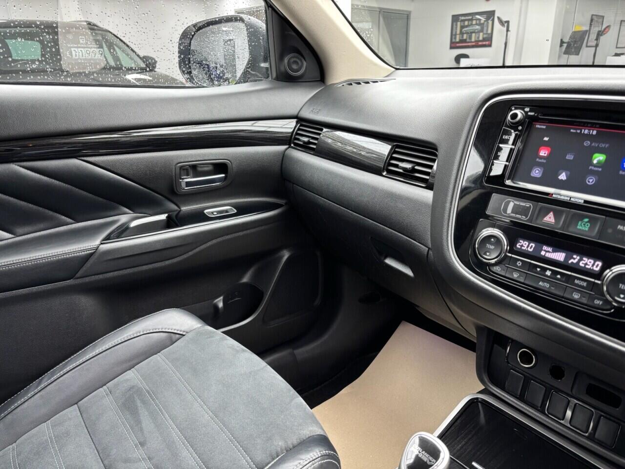 Used Mitsubishi Outlander 2018 for sale - 76613380: Photo 31