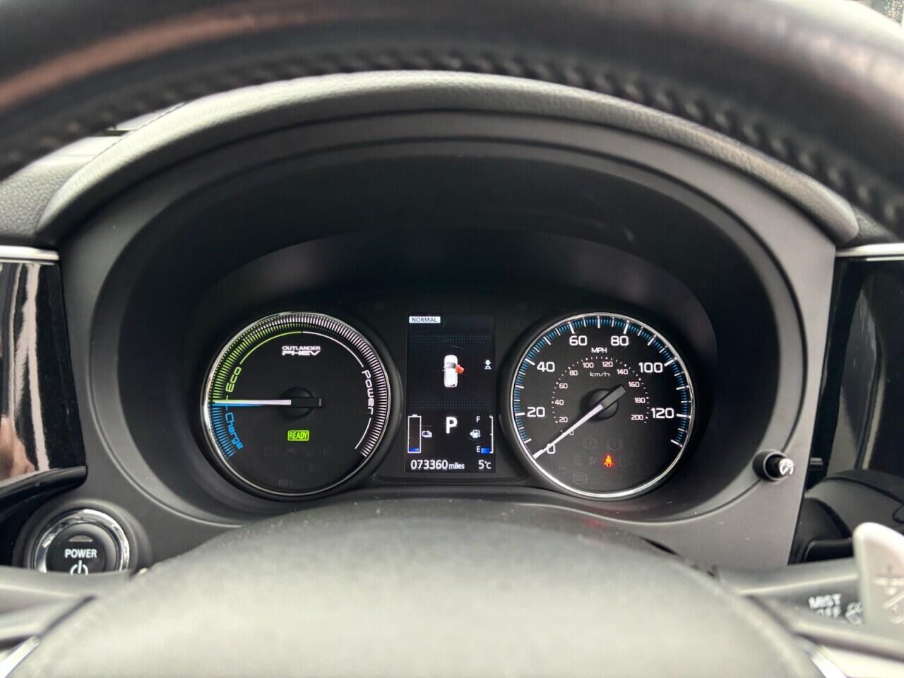 Used Mitsubishi Outlander 2018 for sale - 76613380: Photo 32