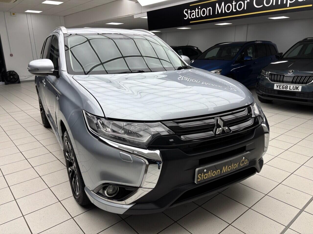 Used Mitsubishi Outlander 2018 for sale - 76613380: Photo 5