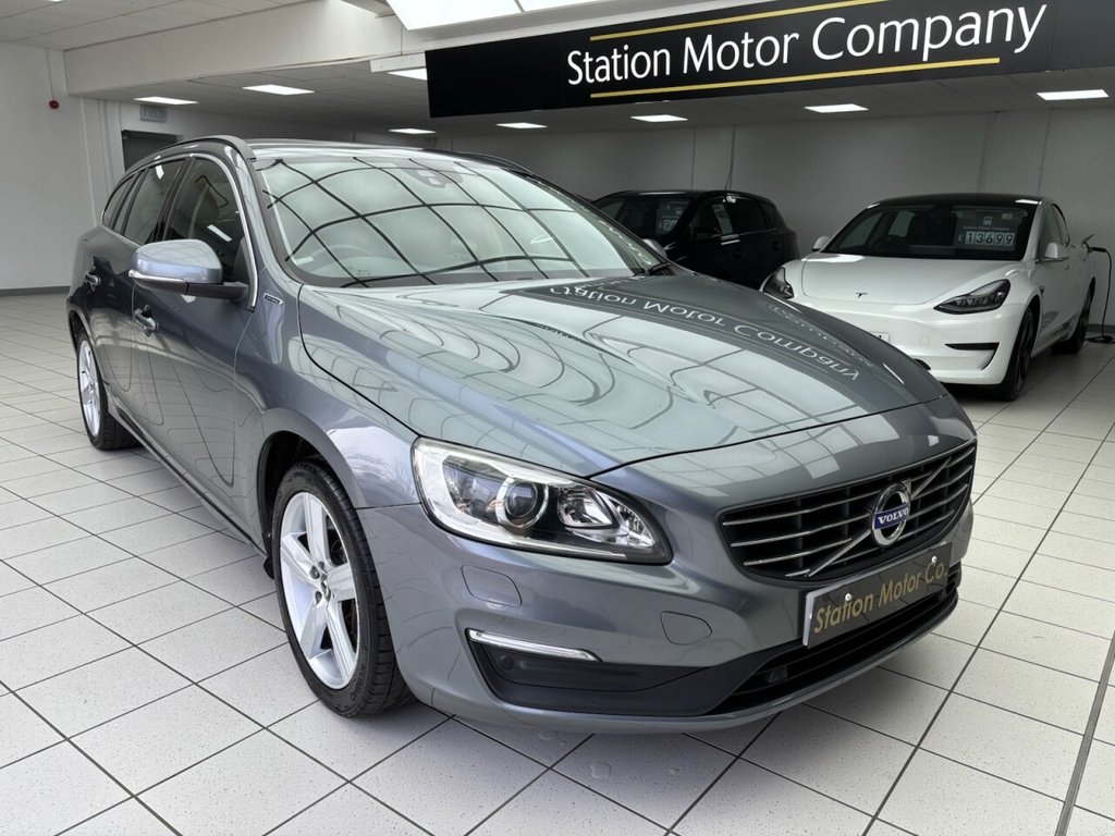 Used Volvo V60 2016 for sale - 77967622: Photo 2