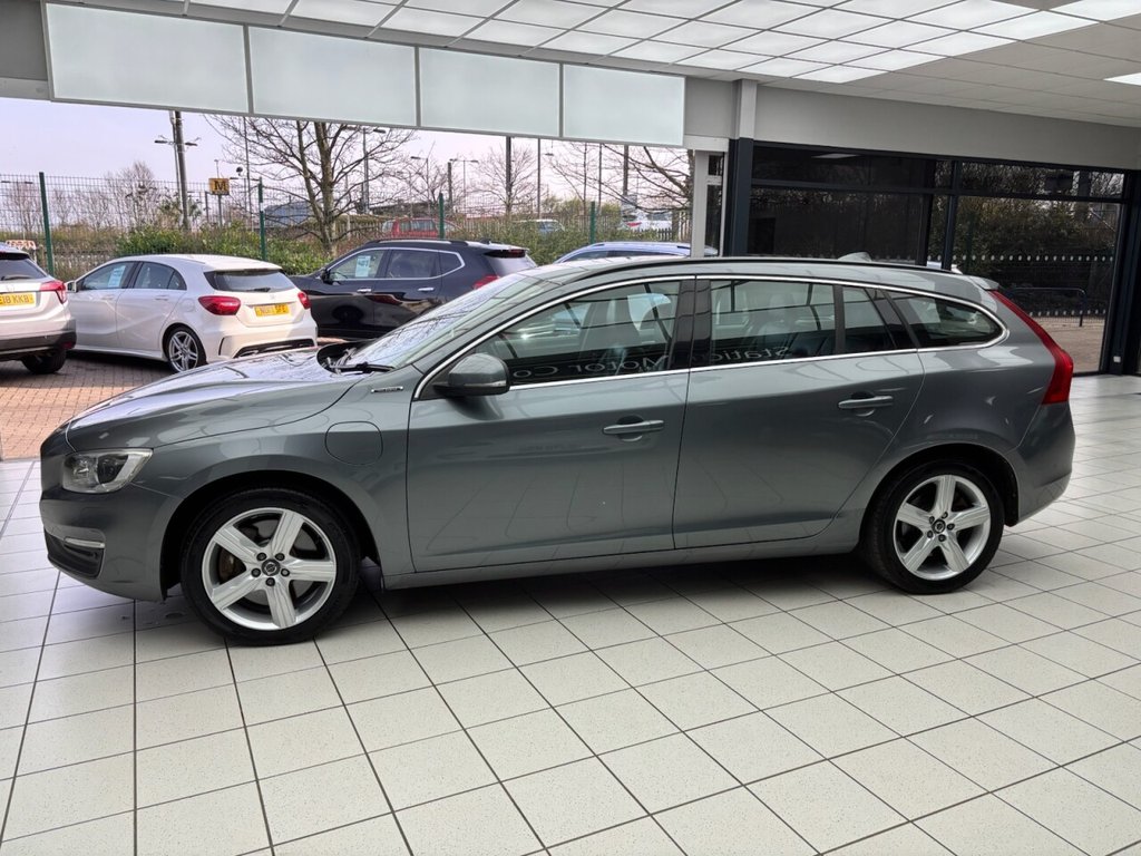 Used Volvo V60 2016 for sale - 77967622: Photo 8