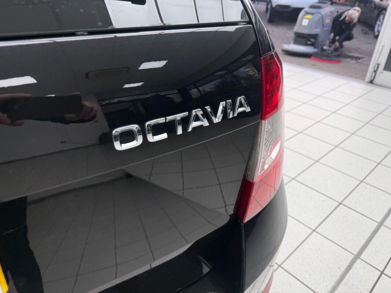 Used Skoda Octavia 2017 for sale - 76716864: Photo 14