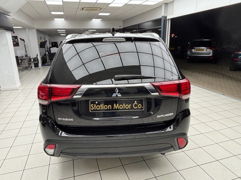 Used Mitsubishi Outlander 2018 for sale - 76783786: Photo 7