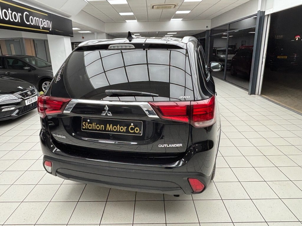 Used Mitsubishi Outlander 2018 for sale - 76783786: Photo 8
