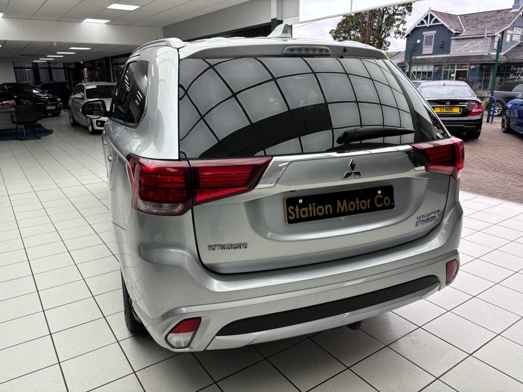 Used Mitsubishi Outlander 2018 for sale - 76730191: Photo 10