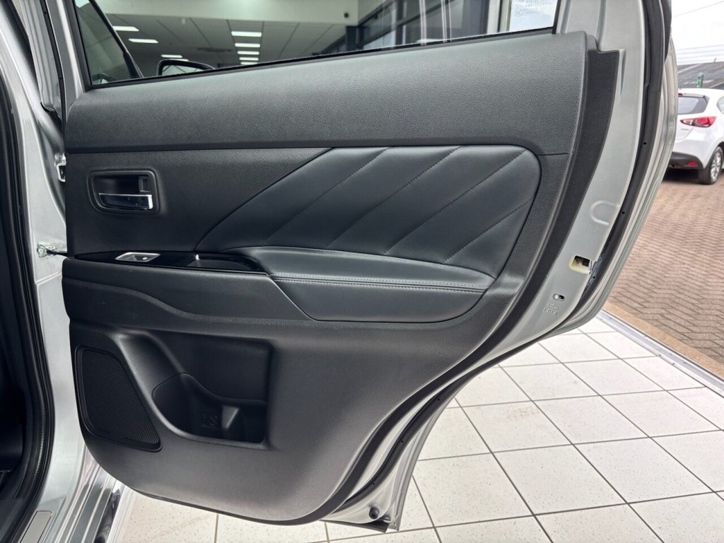 Used Mitsubishi Outlander 2018 for sale - 76730191: Photo 45