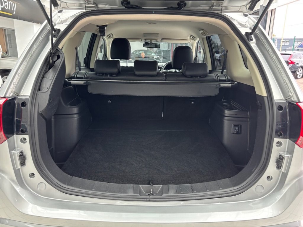 Used Mitsubishi Outlander 2018 for sale - 76730191: Photo 46