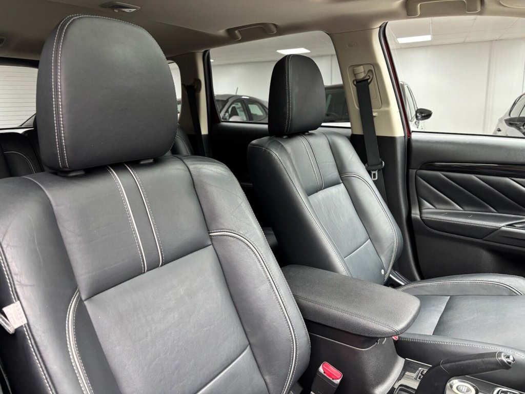 Used Mitsubishi Outlander 2016 for sale - 76784044: Photo 42