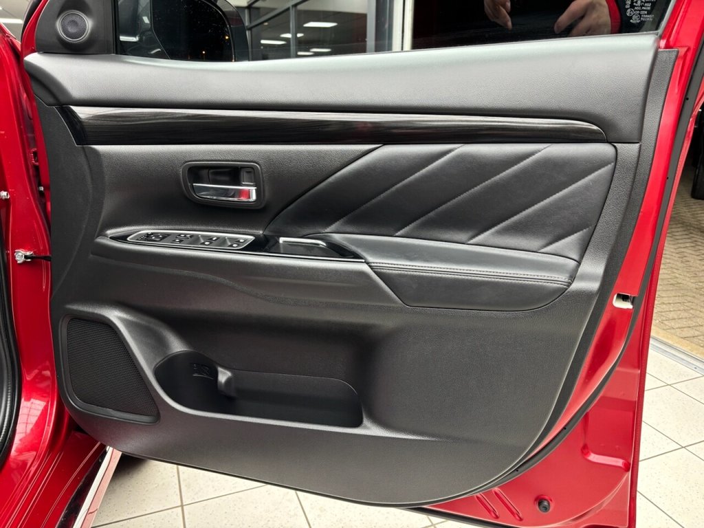 Used Mitsubishi Outlander 2016 for sale - 76784044: Photo 44