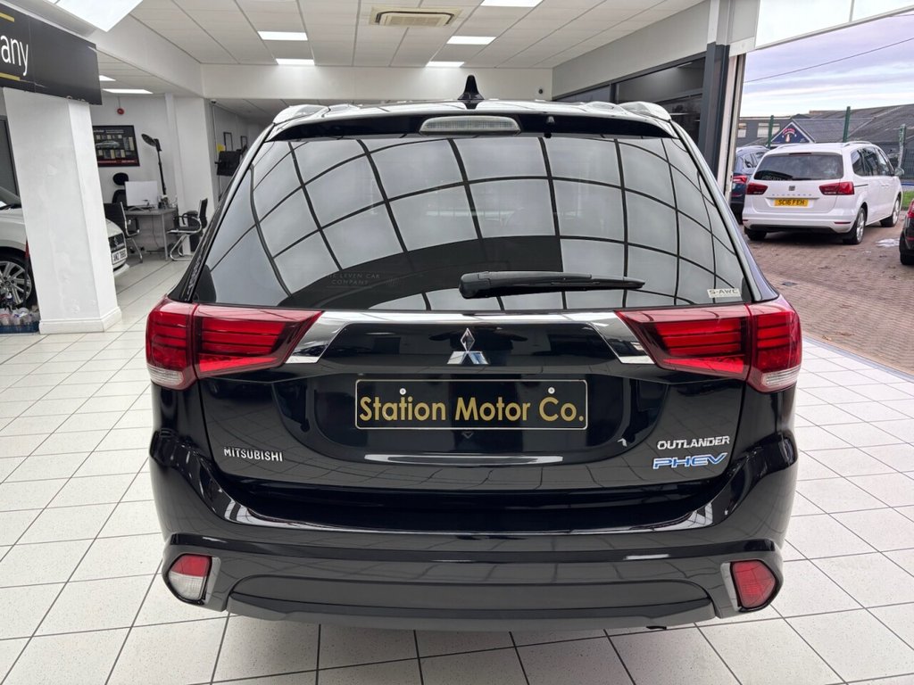 Used Mitsubishi Outlander 2017 for sale - 77421707: Photo 11