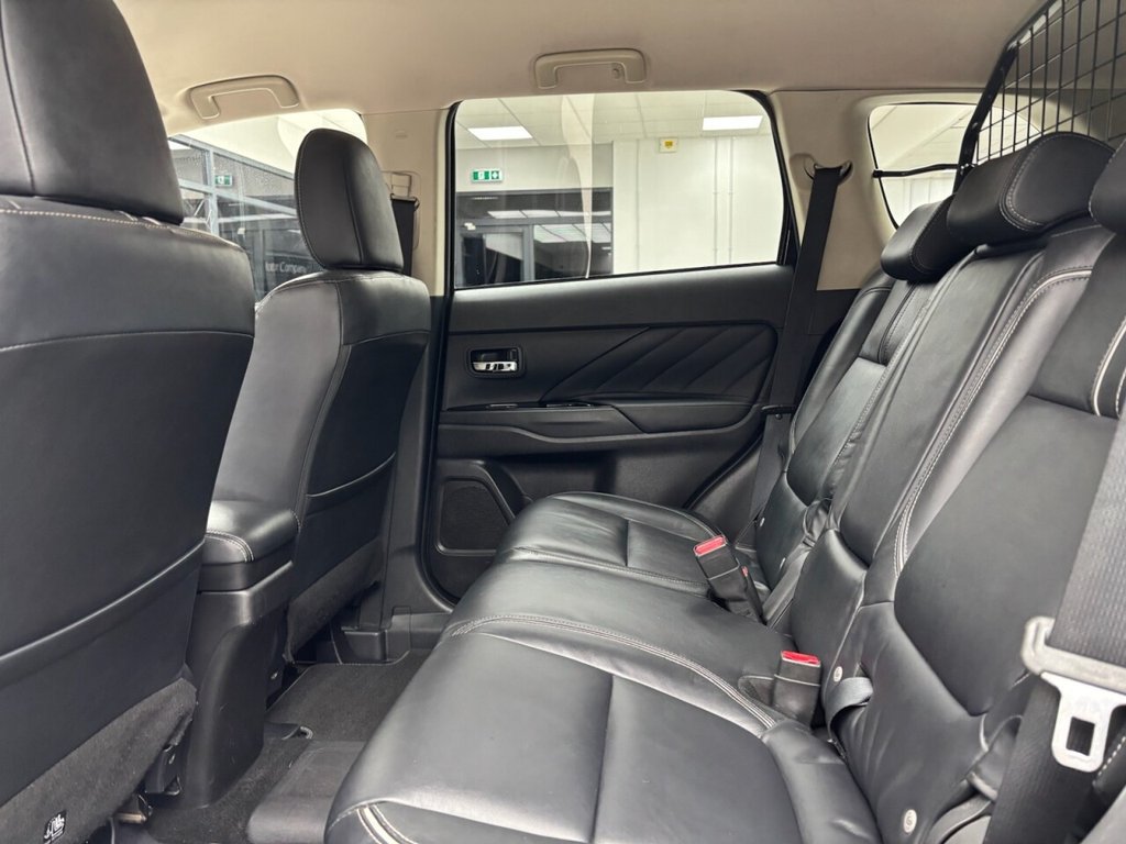 Used Mitsubishi Outlander 2017 for sale - 77421707: Photo 33