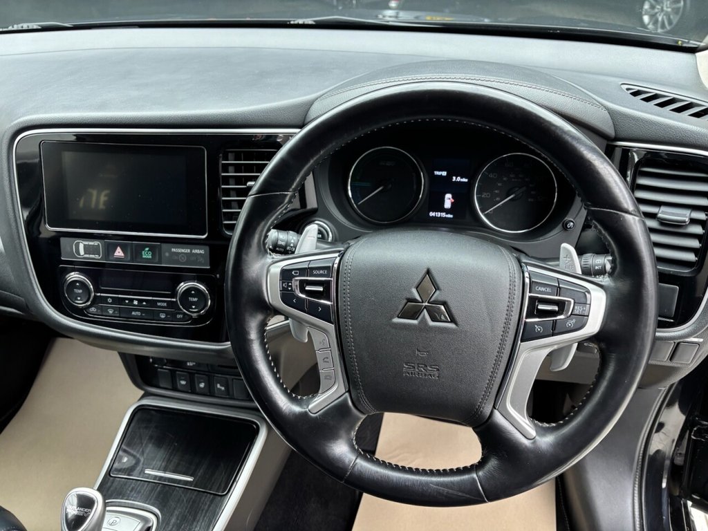 Used Mitsubishi Outlander 2017 for sale - 77421707: Photo 36