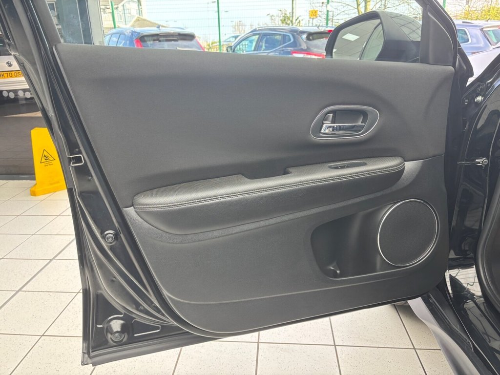 Used Honda HR-V 2018 for sale - 78097224: Photo 35