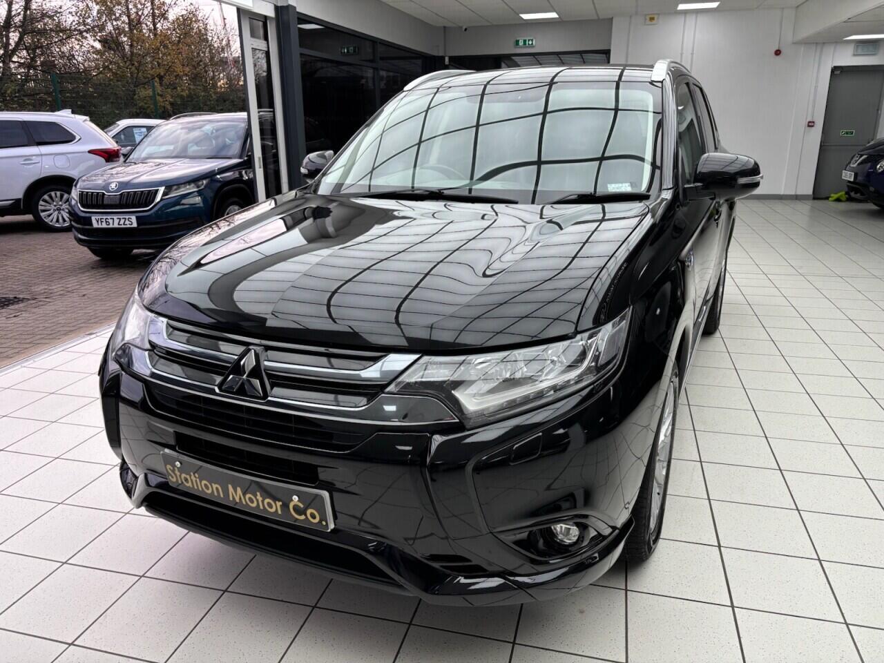 Used Mitsubishi Outlander 2017 for sale - 76658727: Photo 5