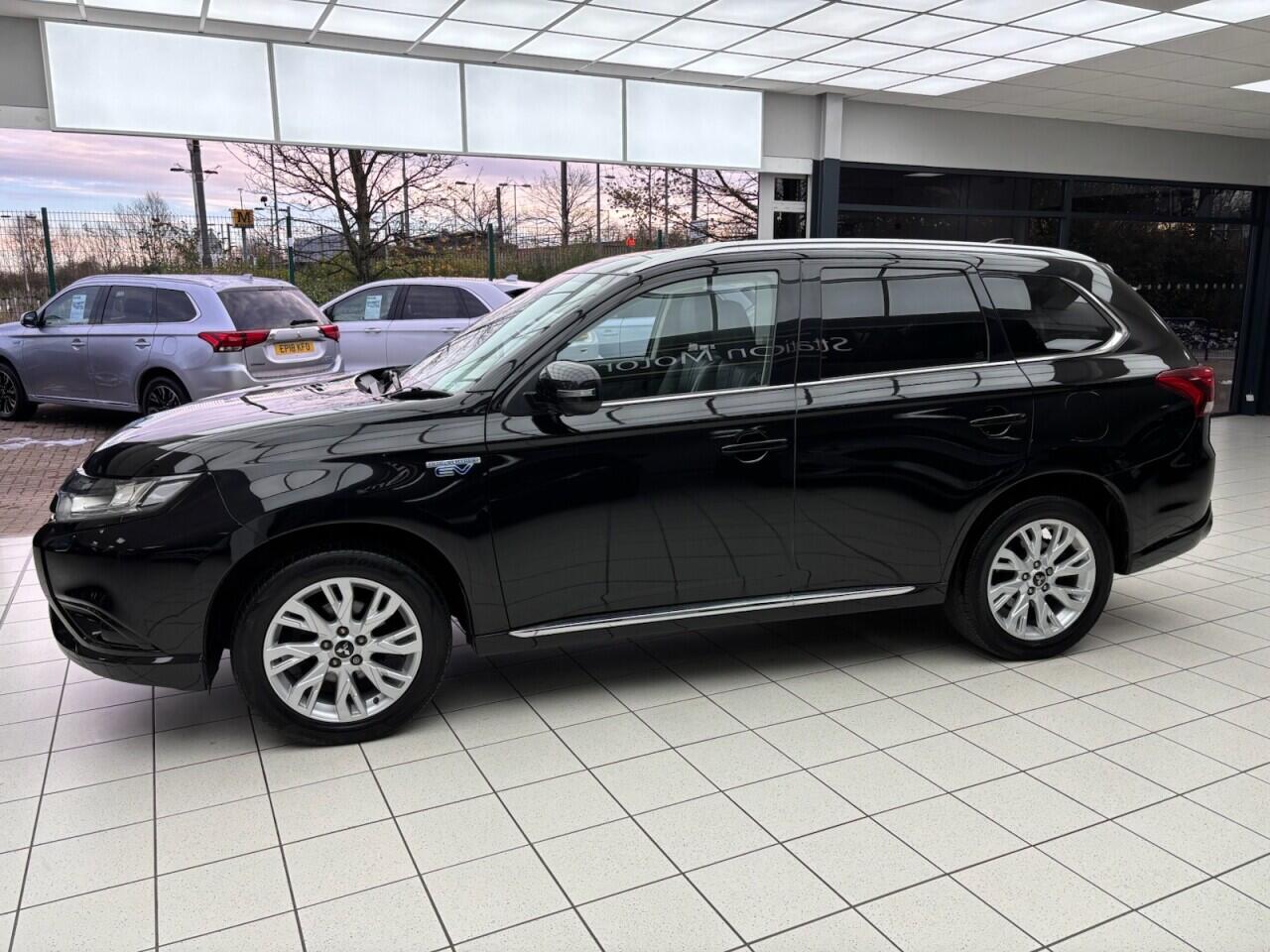 Used Mitsubishi Outlander 2017 for sale - 76658727: Photo 7