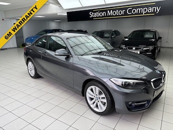 2016 (16) - 218i Sport 2dr