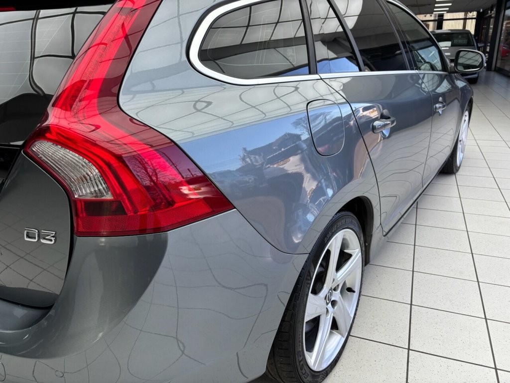 Used Volvo V60 2016 for sale - 77594376: Photo 17