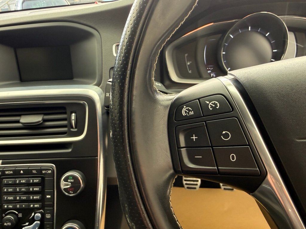 Used Volvo V60 2016 for sale - 77594376: Photo 28