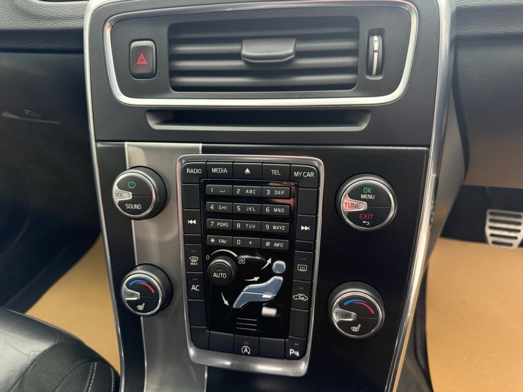 Used Volvo V60 2016 for sale - 77594376: Photo 31