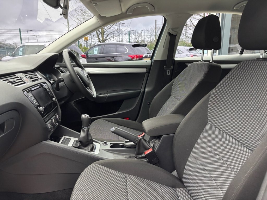 Used Skoda Octavia 2015 for sale - 77133592: Photo 33