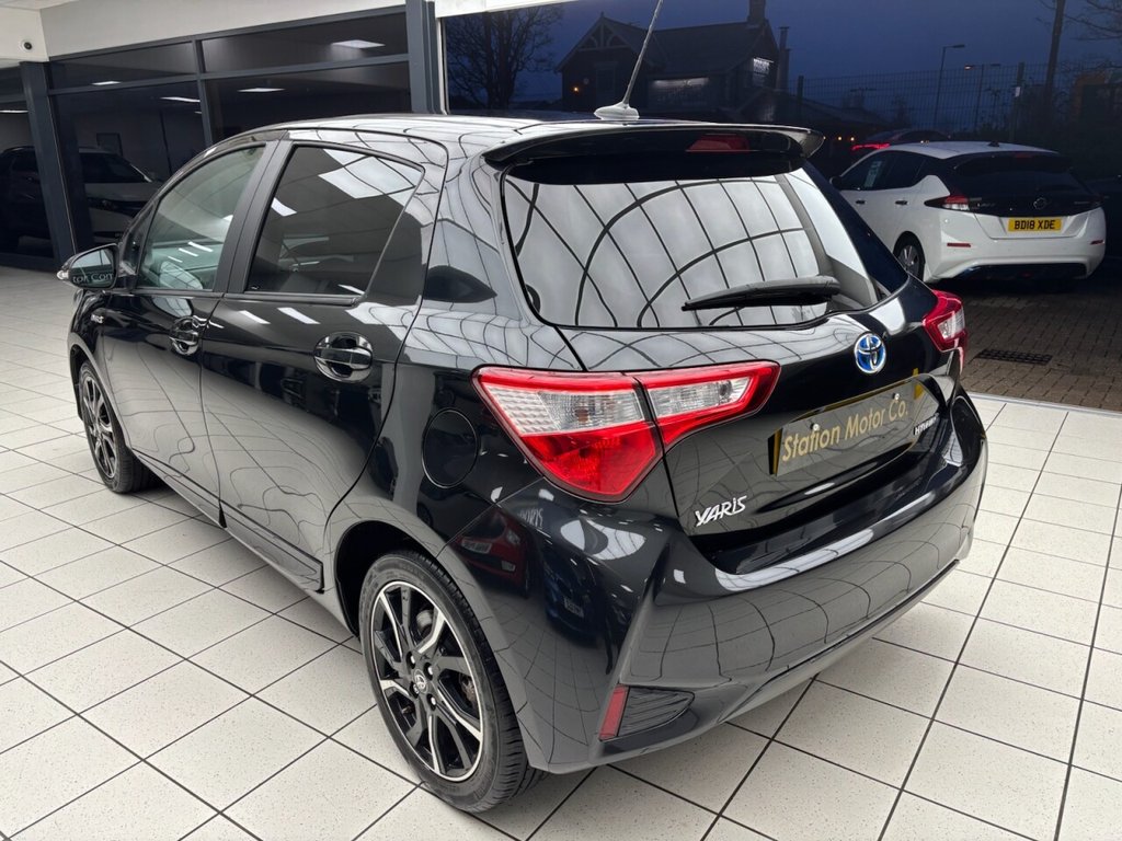 Used Toyota Yaris 2018 for sale - 77534514: Photo 8