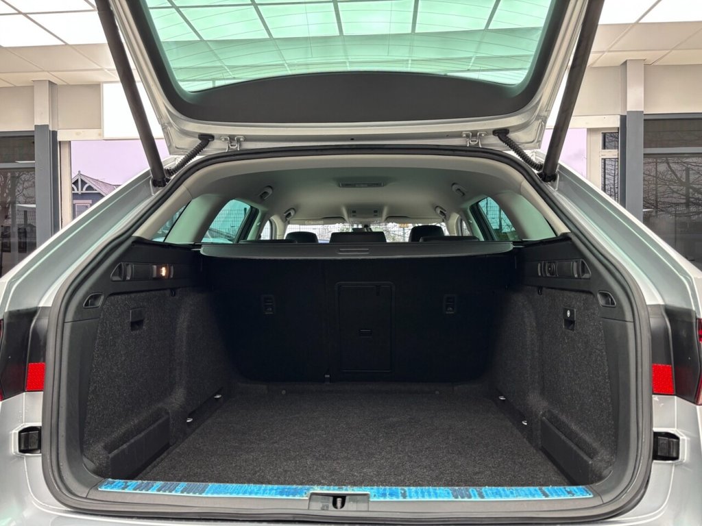 Used Skoda Superb 2016 for sale - 77991495: Photo 44